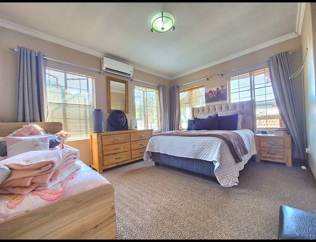 4 BEDROOM VILLA FOR SALE IN DALVIEW